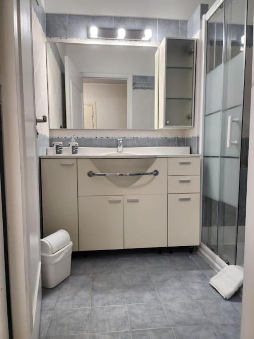 Appartement Ambassadeur Menton Exteriör bild
